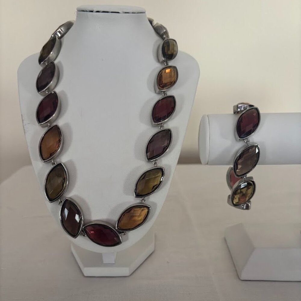 Beautiful Anne Klein Necklace (19") and Bracelet (8") in Silver Tone